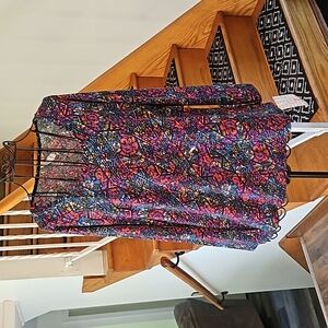 👚LULAROE "LYNNAE" LONG SLEEVE T SHIRT 👚